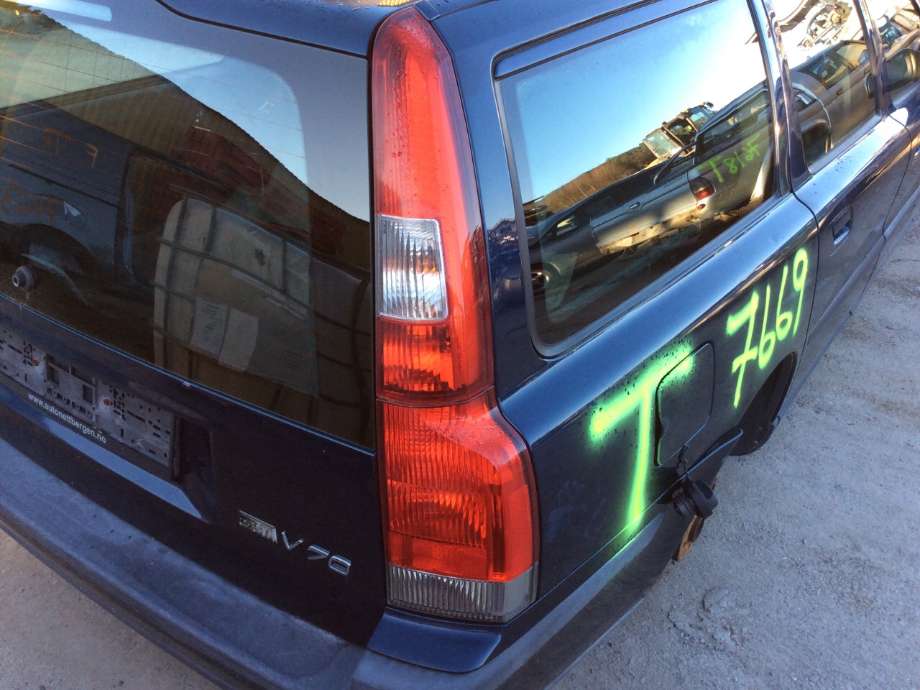 Baklykt høyre til Volvo V70, 2000-2004 (Type II, Fase 1)  (VOLVO|9483689)