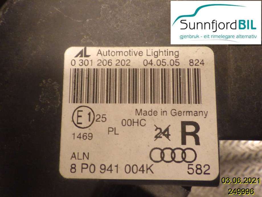 Frontlykt høyre halogen til Audi A3 2003-2008 (Type II, Fase 1)  (AUDI|8P0941004R|8P0941004K|)