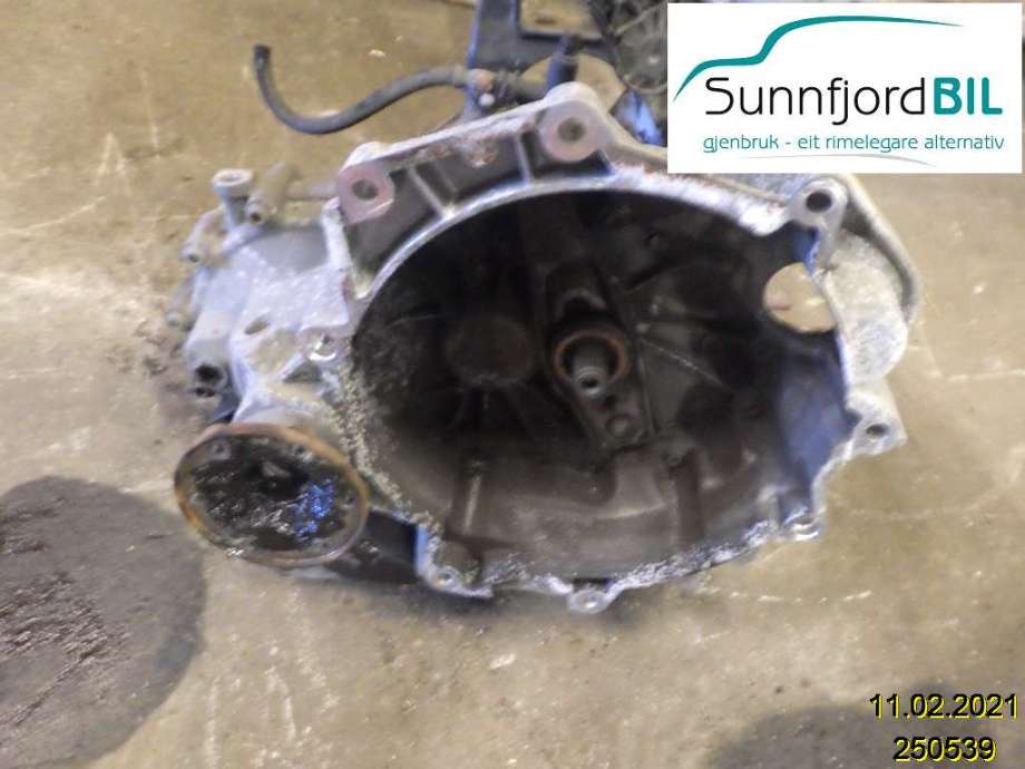 Girkasse manuell til Škoda Roomster, 2010-2015 (Fase 2) (SKODA|02T300057Q)