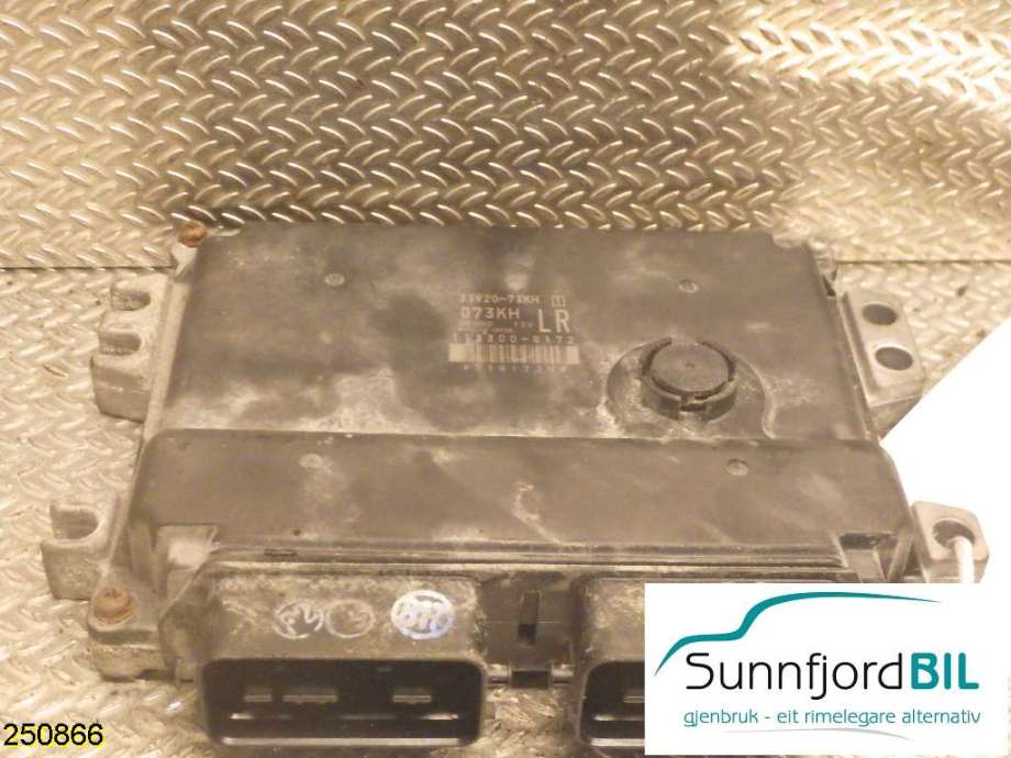Styreenhet motor til Suzuki Swift, 2005-2010  (SUZUKI|3392073KH)