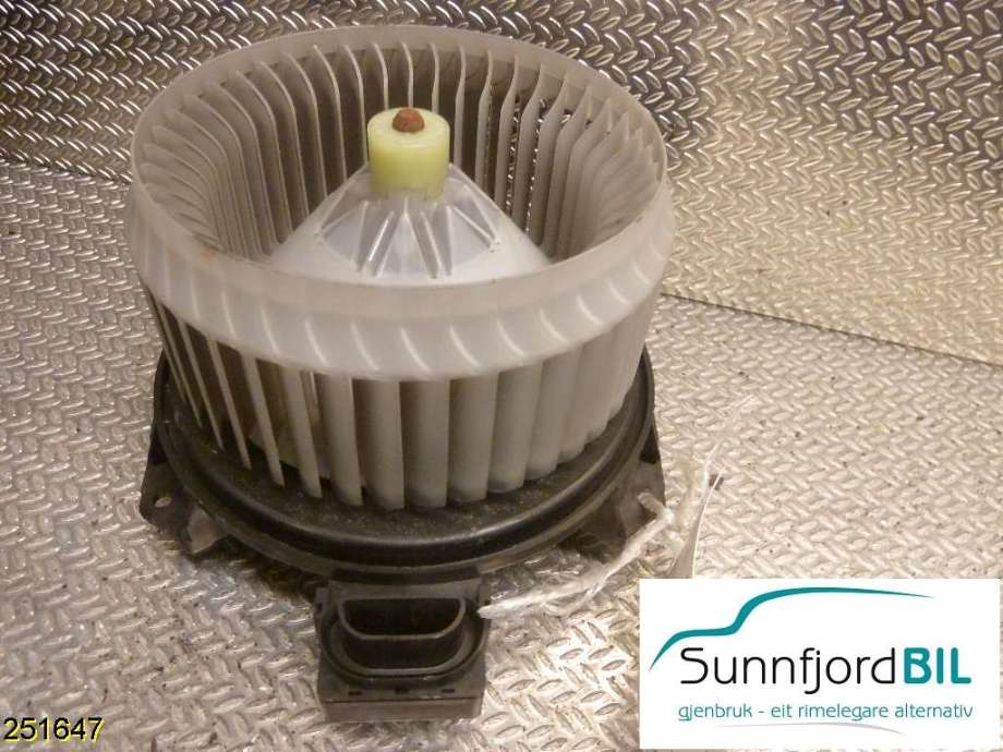 Varmeapparat motor til Suzuki Swift, 2005-2010 (SUZUKI|272700-0311)
