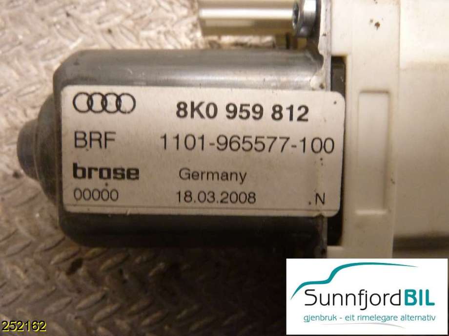 Ruteheis høyre til Audi A4 2007-2014 (Type IV) (B8) (B8) (AUDI|8K0959812|)