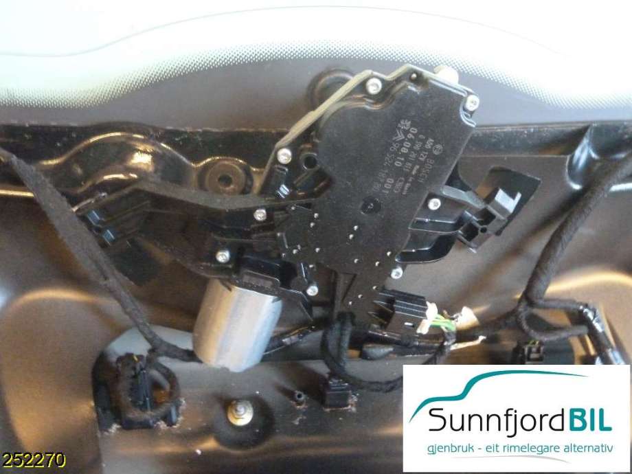 Viskermotor bakrute til Peugeot 207, 2006-2012  (PEUGEOT|)