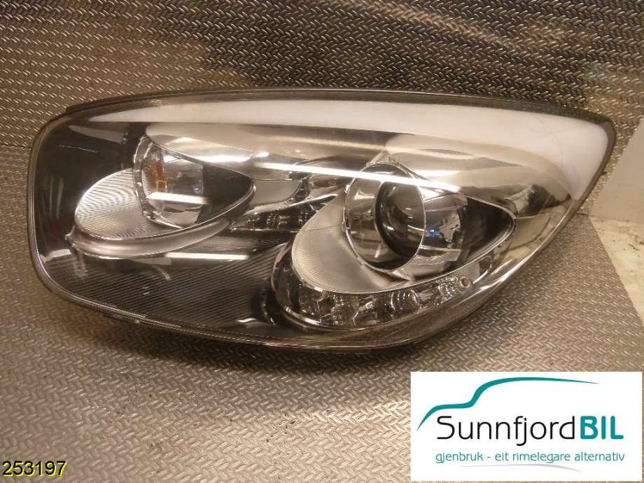 Frontlykt venstre halogen til Kia Picanto 2011-2017 (Type II)  (KIA|921011Y311|)
