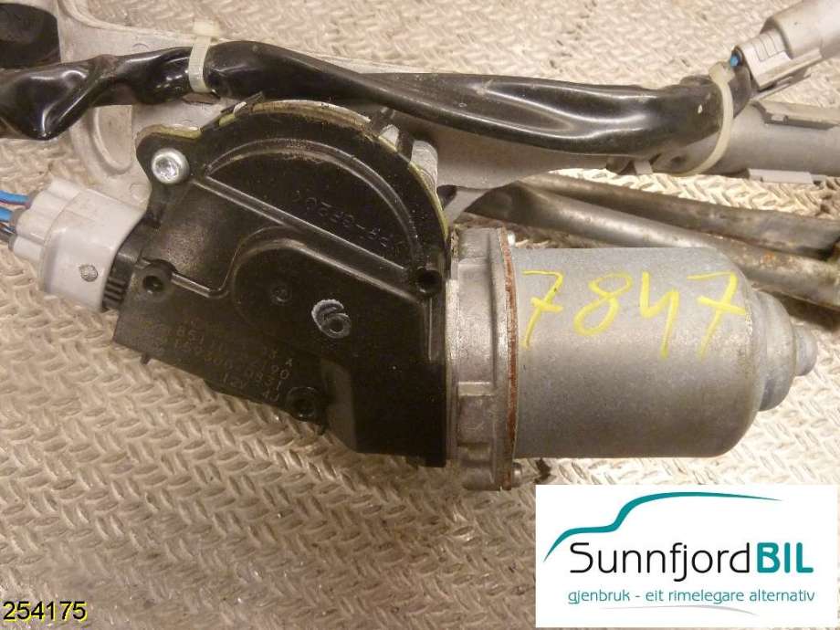 Viskermotor frontrute til Toyota Auris, 2007-2010 (Type I, Fase 1)  (8511002190)