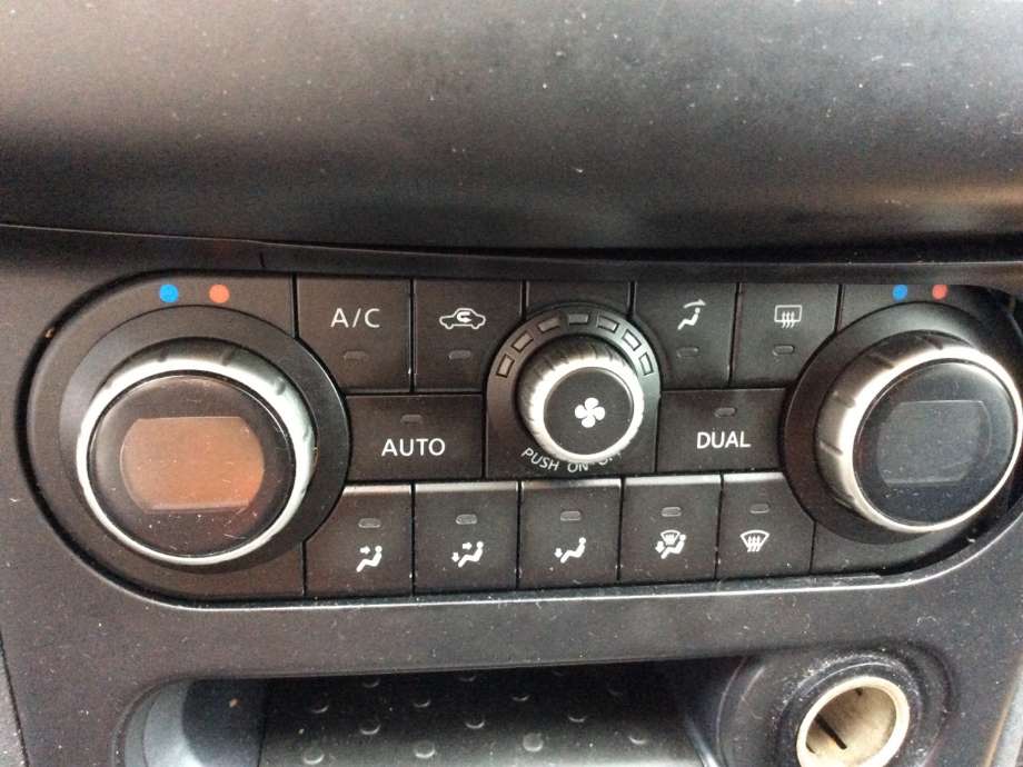 Varmeapparat betjening til Nissan Qashqai, 2010-2014 (Type I, Fase 2) (NISSAN|27500BR47A)