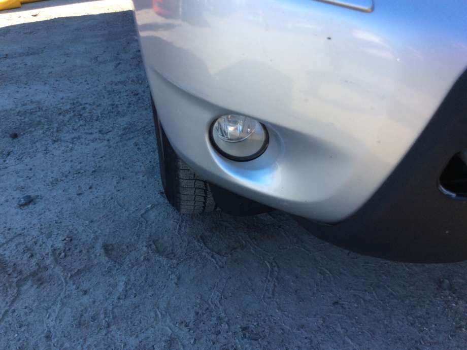 Tåkelykt høyre foran til Toyota RAV4, 2006-2009 (Type III, Fase 1)  (TOYOTA|89210656)