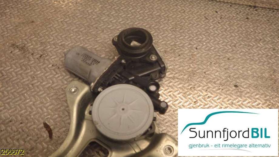 Ruteheis venstre foran til Toyota RAV4, 2006-2009 (Type III, Fase 1)  (TOYOTA|)