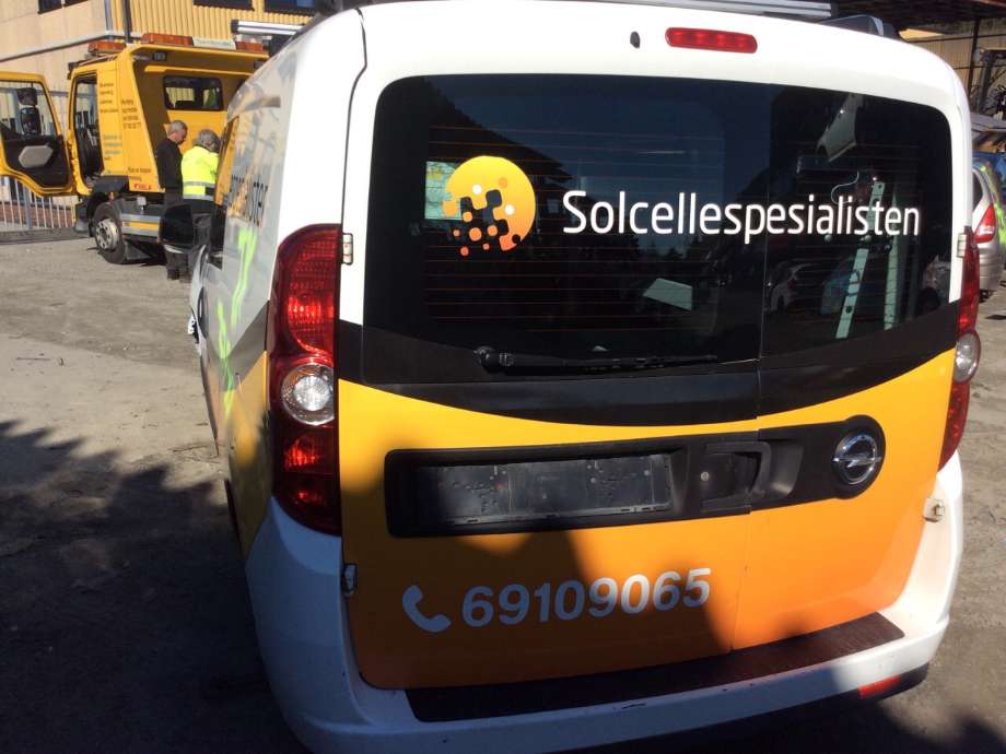 Dør venstre bak varebil til Opel Combo C, 2002-2011  (OPEL|95528539)