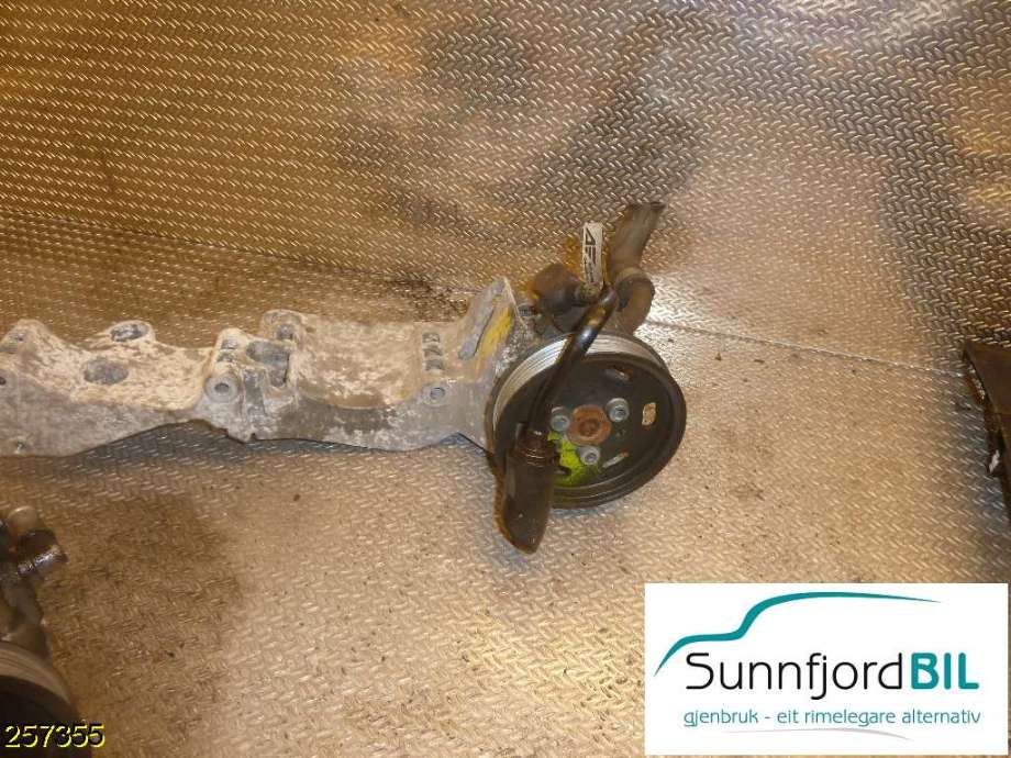 Servo pumpe mekanisk til VW Sharan, 2000-2010 (Type I, Fase 2)  (VOLKSWAGEN|7M0 145 157 AA)
