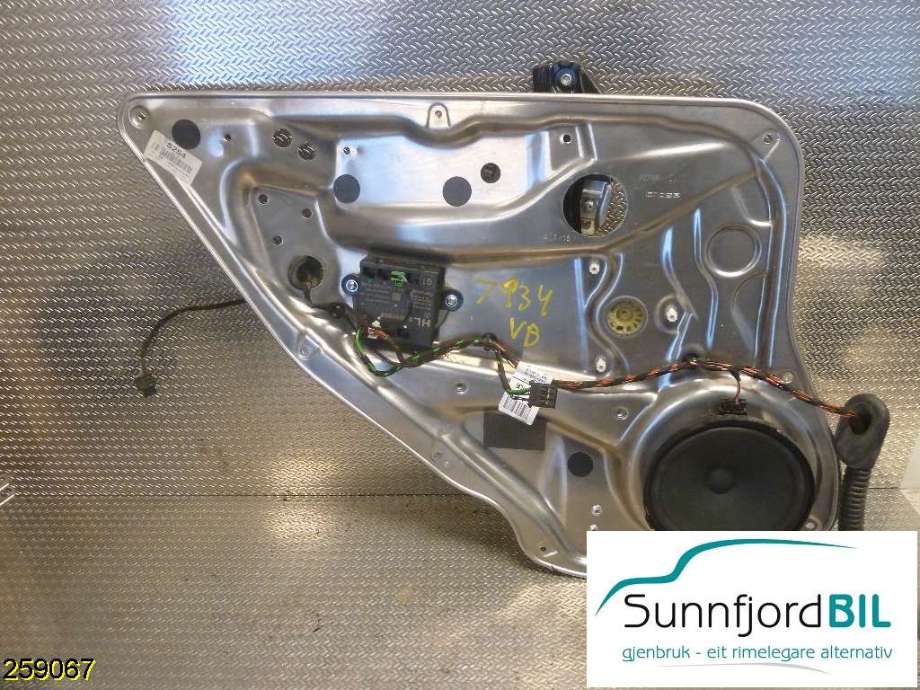 Ruteheis til Mercedes GLK, 2008-2015 (X204) (X204) (MERCEDES|A2044407706)