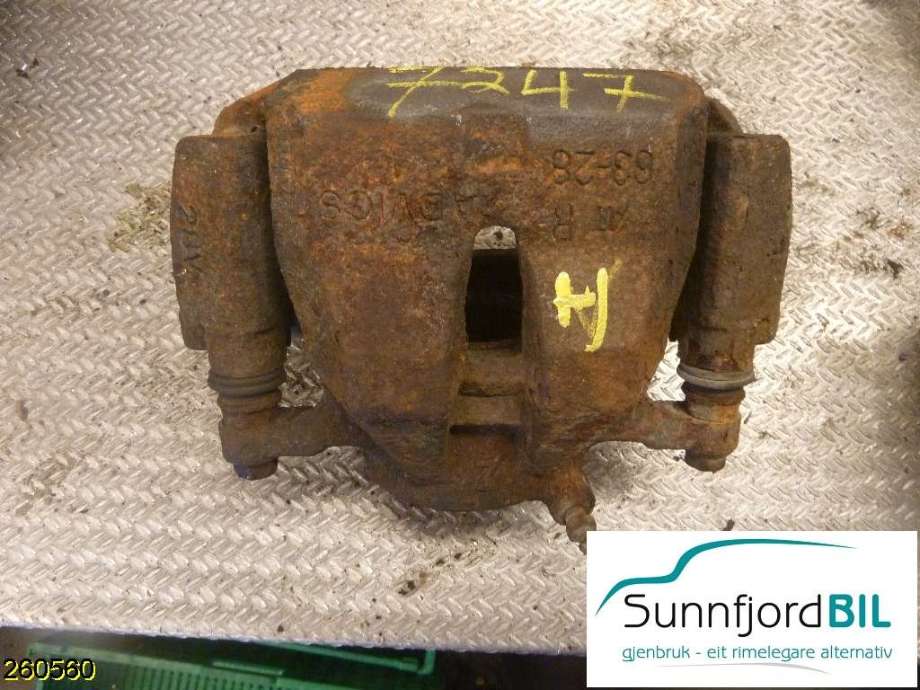 Bremsecaliper høyre foran til Toyota RAV4, 2006-2009 (Type III, Fase 1)  (TOYOTA|)