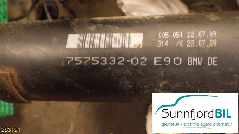Mellomaksel til BMW 3-Serie 2005-2011 (E90/E91/E92/E93) (E90/E91/E92/E93) (BMW|757533202|)