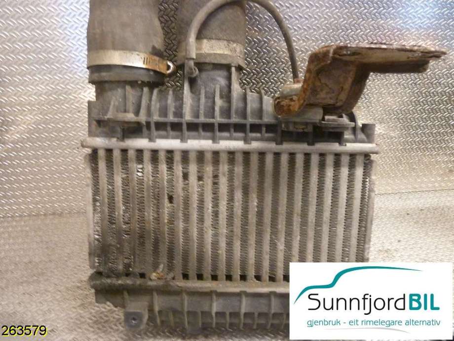 Intercooler til Toyota Avensis 2003-2008 (Type II)  (TOYOTA|1A1097|873067D|)