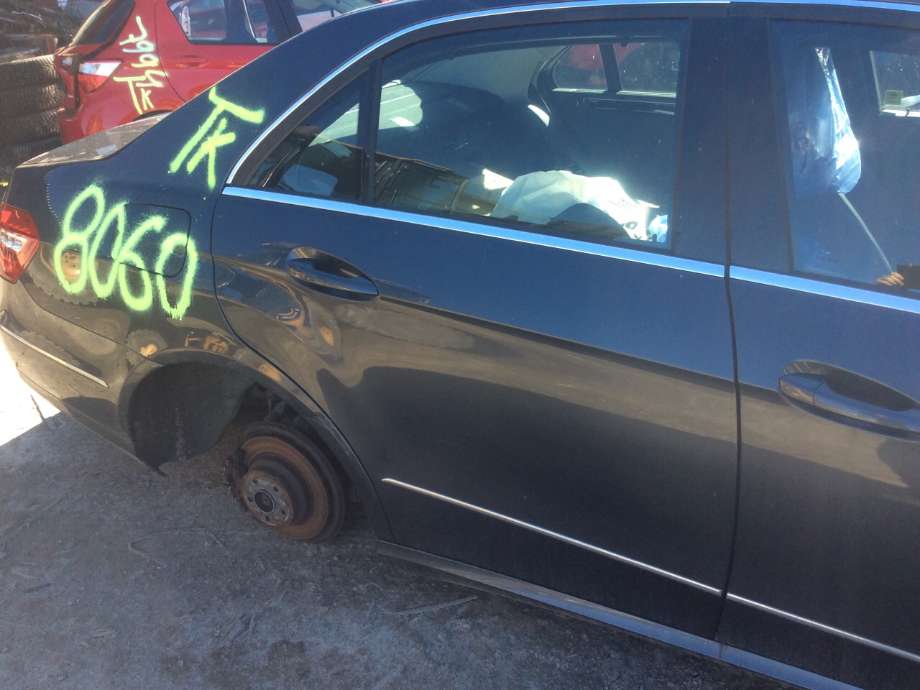 Dør høyre bak til Mercedes E-Klasse, 2009-2013 (Fase 1) (W212) (W212) (MERCEDES|)