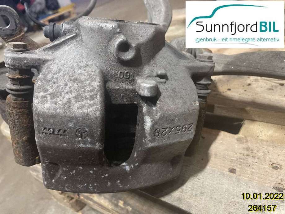Bremsecaliper høyre foran til Mercedes E-Klasse, 2009-2013 (Fase 1) (W212) (W212) (MERCEDES|A 204 421 24 81)