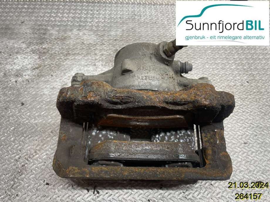 Bremsecaliper høyre foran til Mercedes E-Klasse 2009-2013 (Fase 1) (W212) (W212) (MERCEDES|A 204 421 24 81|)