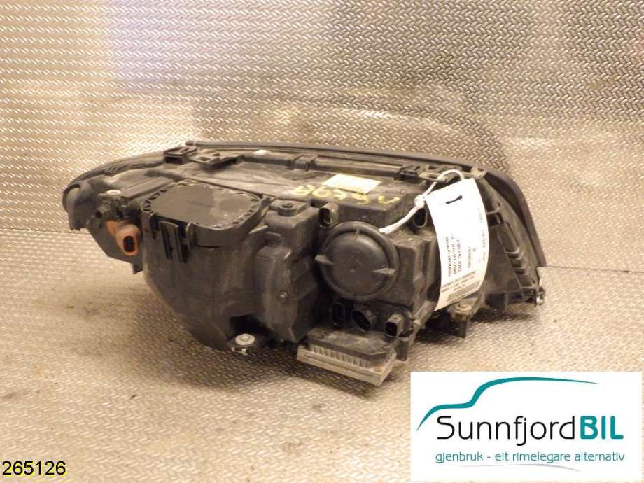 Frontlykt venstre halogen til BMW 3-Serie 1998-2005 (E46) (E46) (BMW|63 12 6 935 733|0301209287|)