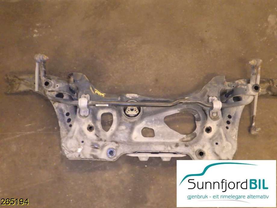 Travers foran hoved til Škoda Octavia 2013-2016 (Type III, Fase 1)  (SKODA|5Q0 199 315 Q|)