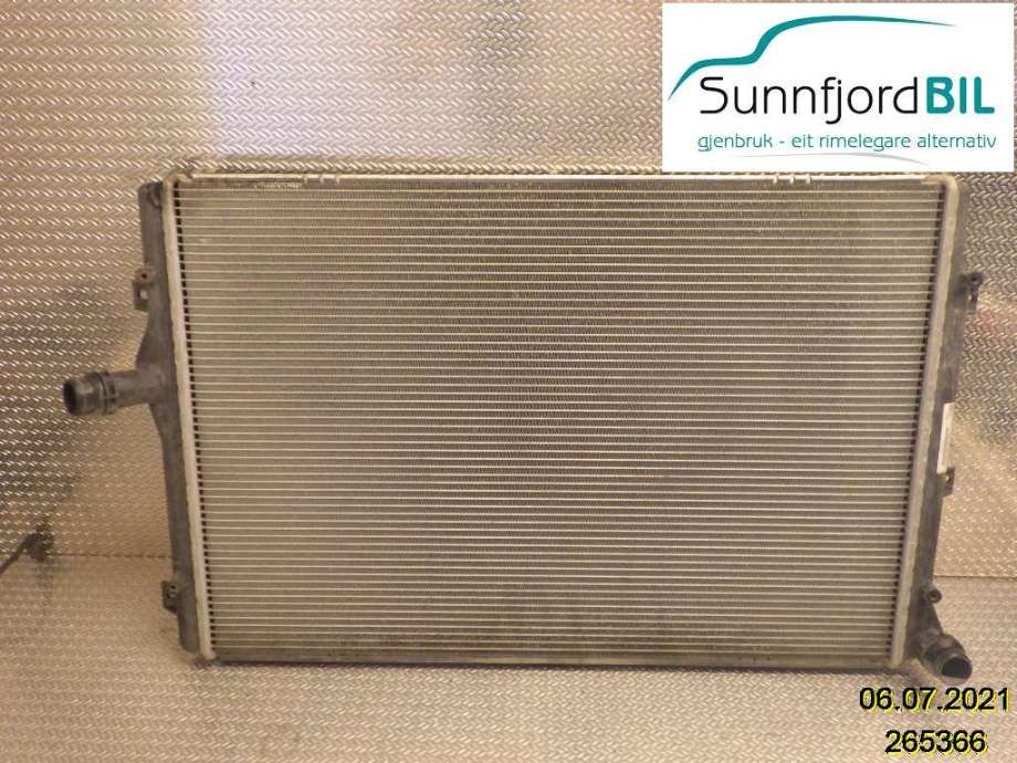 Radiator (automat gir) til Škoda Octavia 2009-2013 (Type II, Fase 2)  (SKODA|1K0121251DD|)