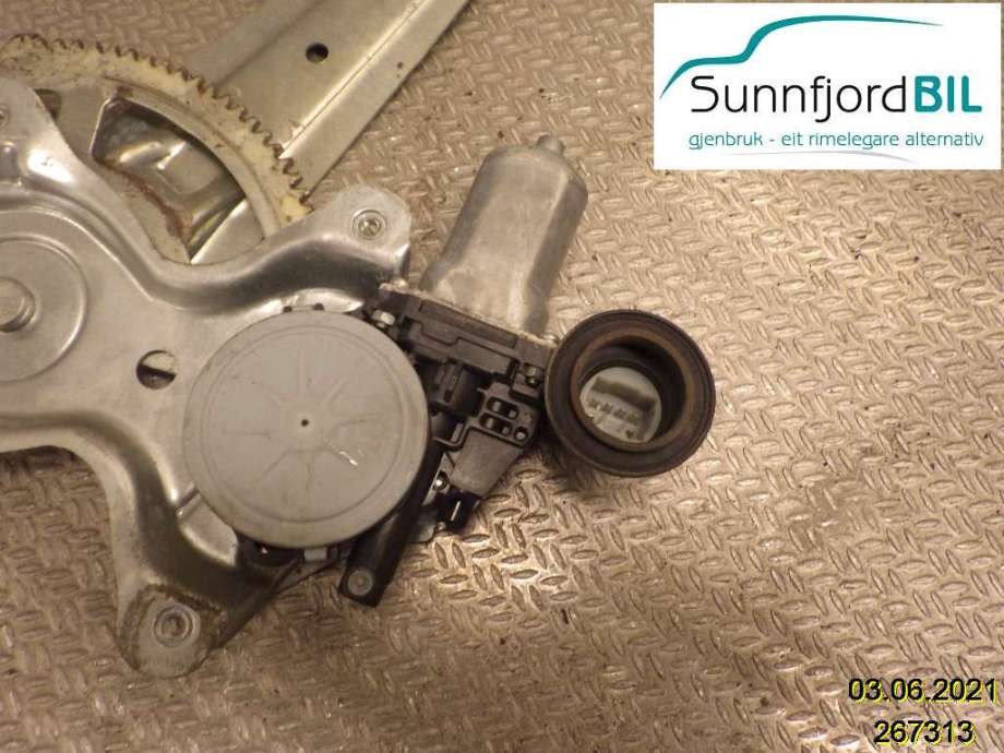 Ruteheis venstre bak til Toyota Land Cruiser 120, 2002-2009  (TOYOTA|)