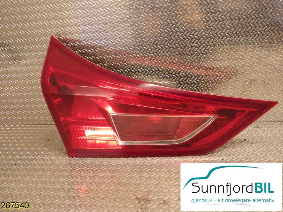 Baklykt venstre indre til Toyota Auris, 2013-2015 (Type II, Fase 1)  (TOYOTA|8159102450)