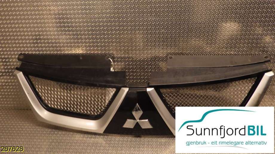 Grill til Mitsubishi Outlander 2007-2010 (Type II, Fase 1)  (MITSUBISHI|)