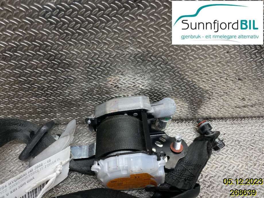 Sikkerhetsbelte foran høyre til Hyundai i40 2012-2017  (HYUNDAI|888203Z000TX|)