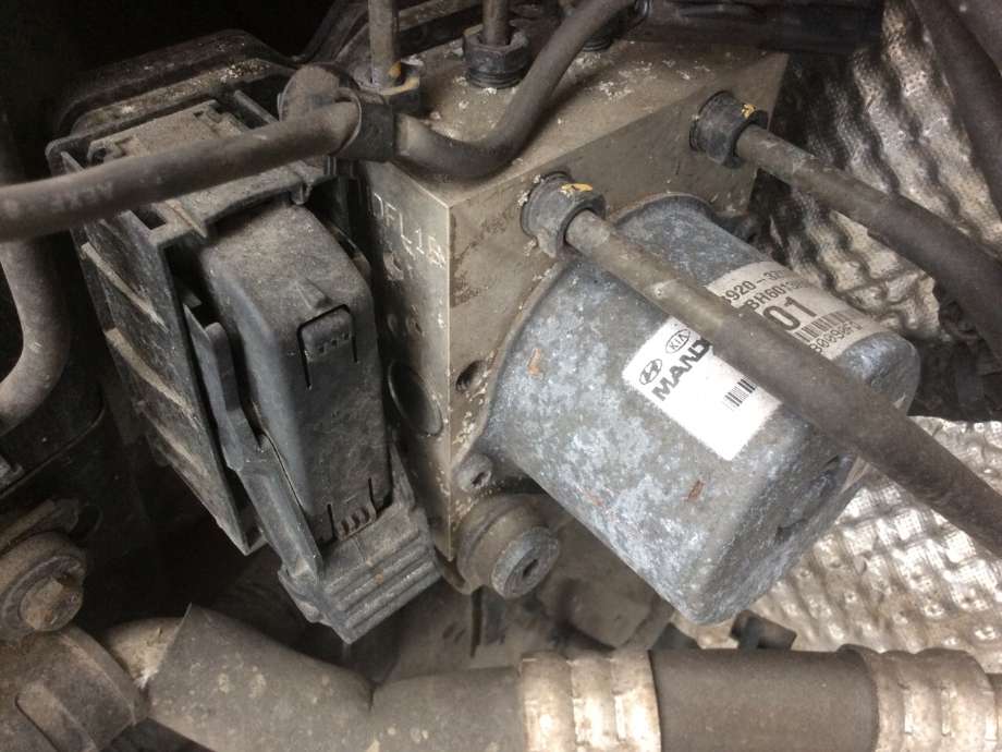 ABS sentral til Hyundai i40, 2012-2017  (HYUNDAI|589203Z500)