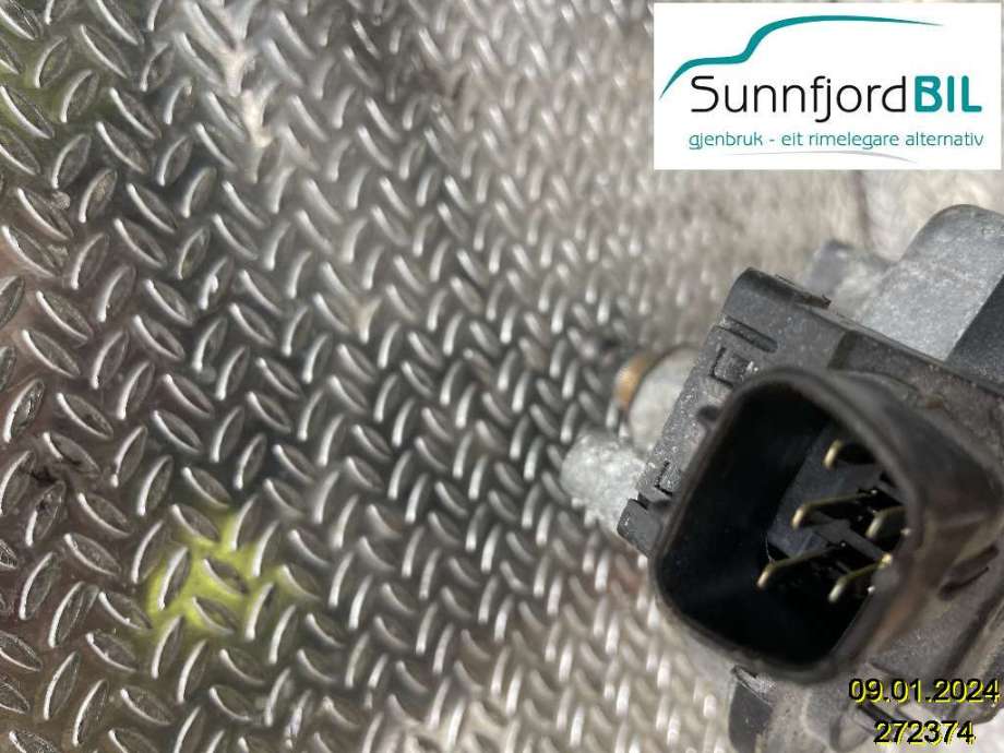 Viskermotor frontrute til Toyota RAV4 2000-2006 (Type II)  (TOYOTA|8511042130|)