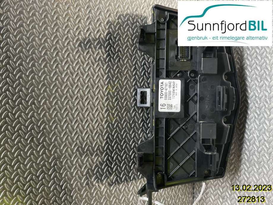 Varmeapparat betjening til Toyota Prius +7 2012-2020 (Type III) (stasjonsvogn) (stasjonsvogn) (TOYOTA|5590047161|)