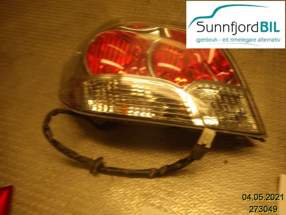 Baklykt venstre til Mitsubishi Outlander 2003-2006 (Type I)  (MITSUBISHI|22087546|)