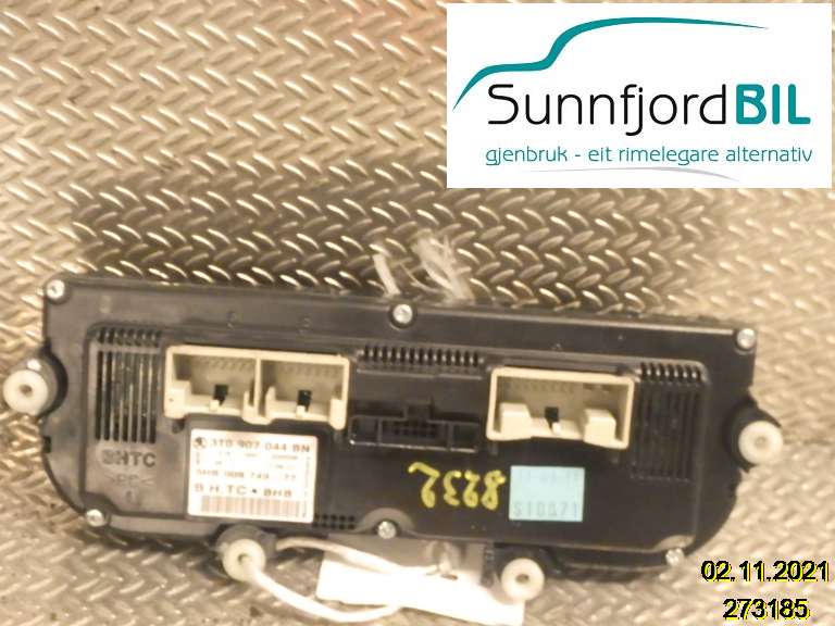 Varmeapparat betjening til Škoda Superb 2008-2015 (Type II)  (SKODA|3T0907044BN|)