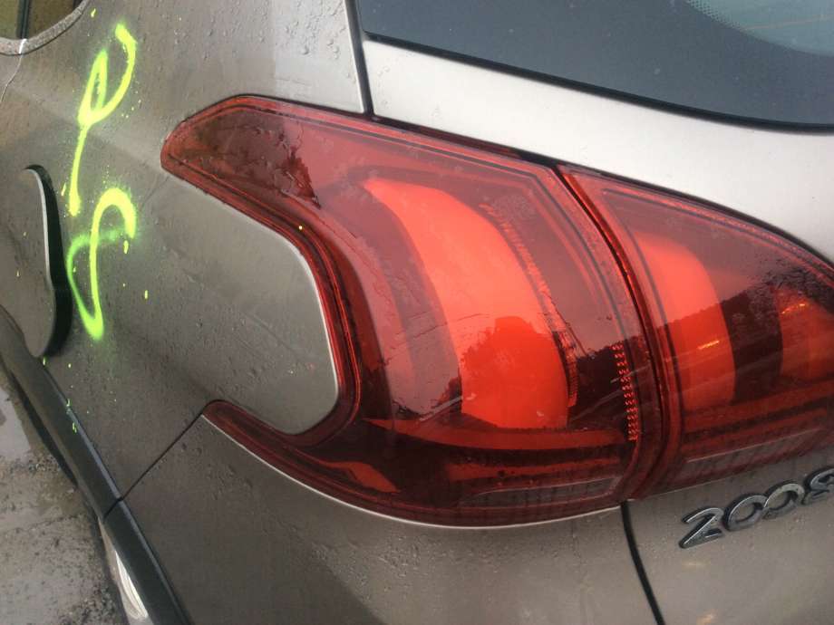 Baklykt venstre til Peugeot 2008, 2013-2019 (Type I) (PEUGEOT|9826730480)