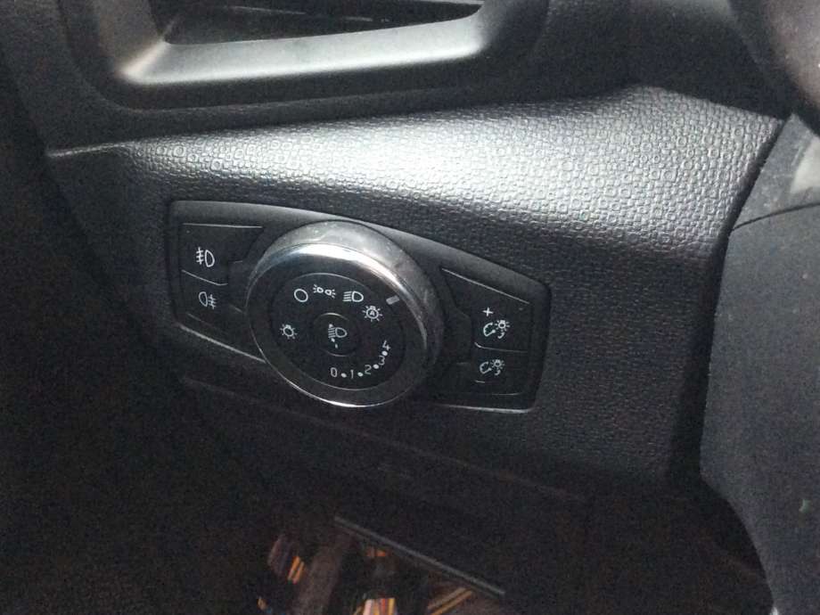 Bryter lys til Ford Ecosport, 2016-->>  (FORD|)