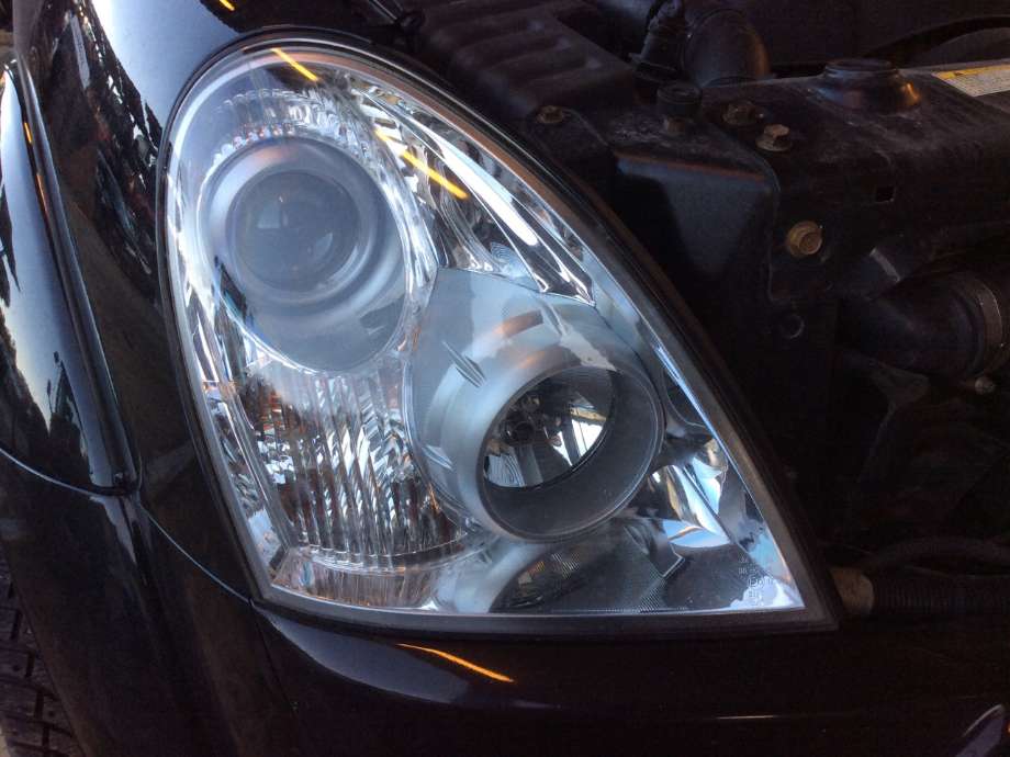 Frontlykt høyre halogen til SsangYong Rexton, 2007-2013 (Y250) (Y250) (SSANGYONG|8310108B34)