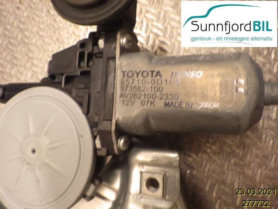 Ruteheis høyre til Toyota Auris, 2007-2010 (Type I, Fase 1)  (TOYOTA|857100D100)