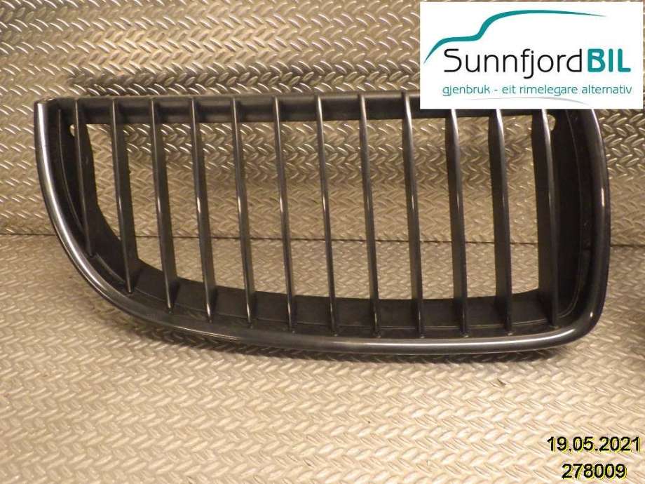 Grill til BMW 3-Serie 2005-2011 (E90/E91/E92/E93) (E90/E91/E92/E93) (BMW|51 71 2 151 896||51 71 2 151 895)