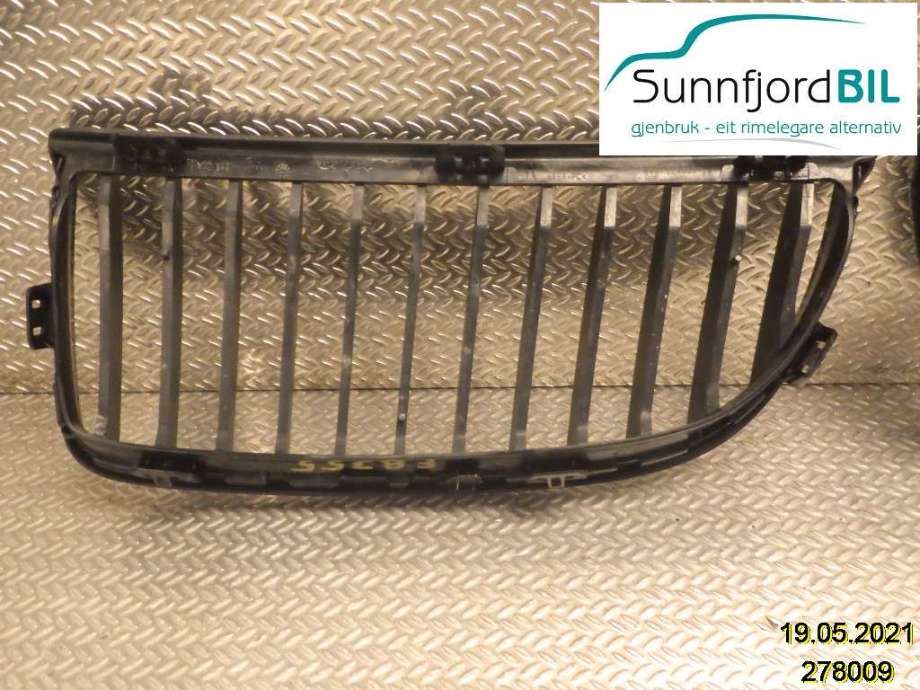 Grill til BMW 3-Serie 2005-2011 (E90/E91/E92/E93) (E90/E91/E92/E93) (BMW|51 71 2 151 896||51 71 2 151 895)