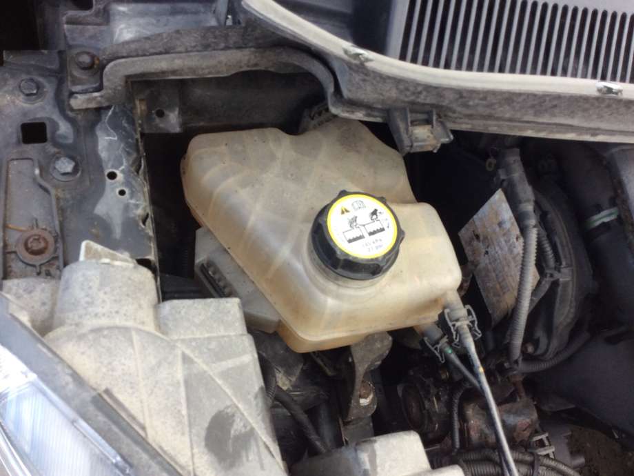 Ekspansjonstank til Ford Transit Courier, 2014-2018 (Type I, Fase 1)  (FORD|)