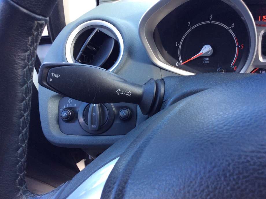Bryter blink til Ford Fiesta, 2008-2012 (Type VI, Fase 1) (FORD|1682336)