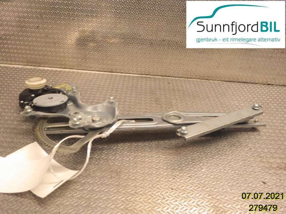 Ruteheis til Toyota Auris 2010-2012 (Type I, Fase 2) (TOYOTA|)