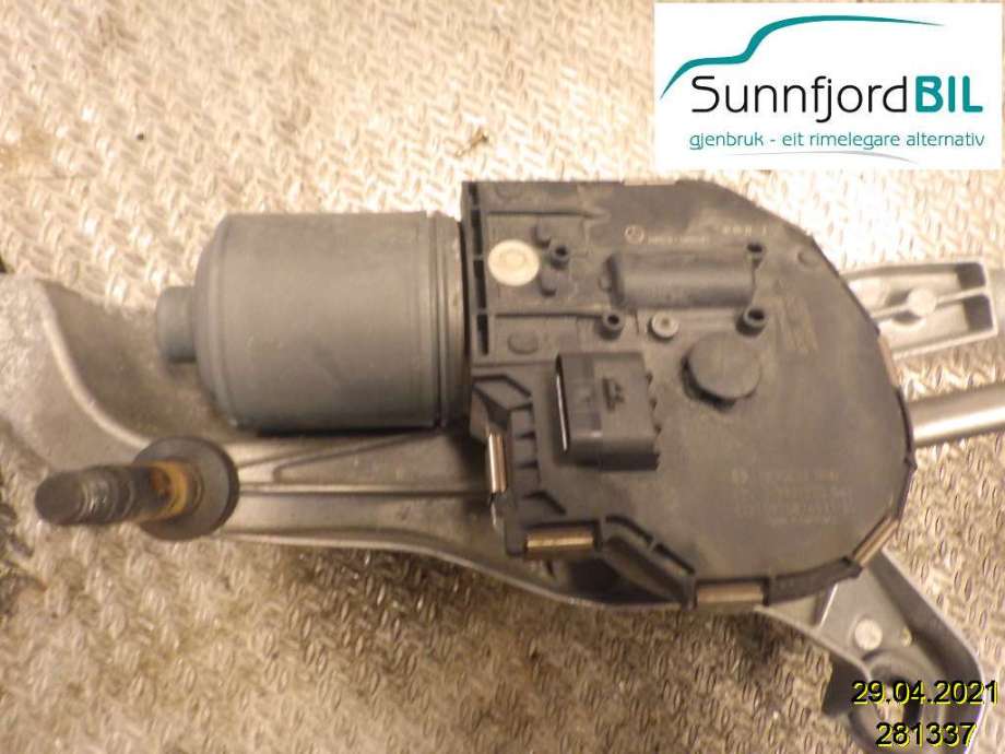 Viskermotor frontrute til Mercedes E-Klasse, 2009-2013 (Fase 1) (W212) (W212) (MERCEDES|1397220567)