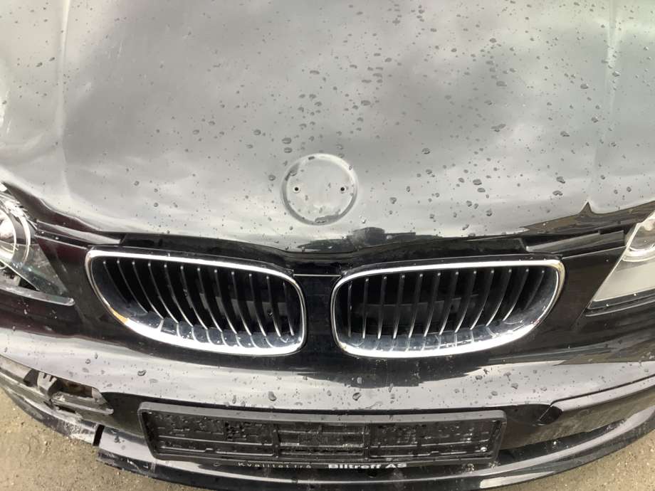 Grill til BMW 1-Serie, 2004-2011 (E81/E82/E87/E88) (E81/E82/E87/E88) (BMW|51137179655)