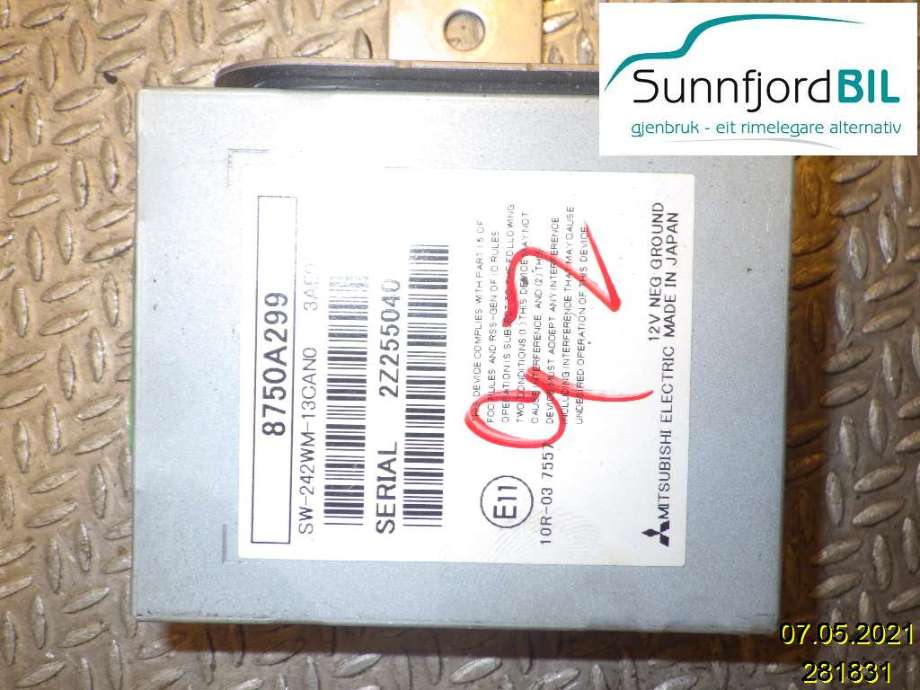 Antenne forsterker til Mitsubishi Outlander, 2012-2015 (Type III, Fase 1)  (MITSUBISHI|8750A299)