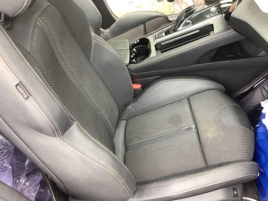 Sete foran høyre til Peugeot 508, 2018-->> (Type II)  (PEUGEOT|)