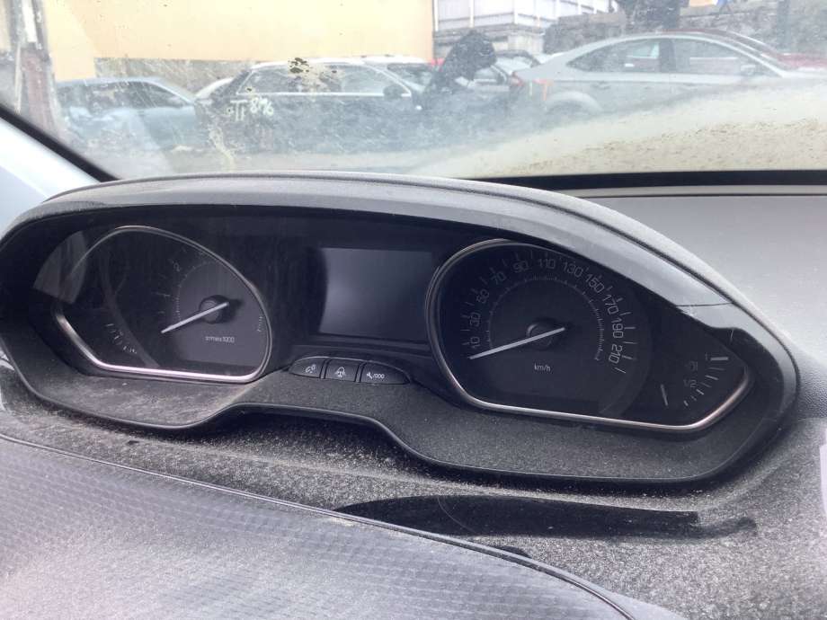 Instrumentpanel til Peugeot 2008, 2013-2019 (Type I)  (PEUGEOT|9813872980)