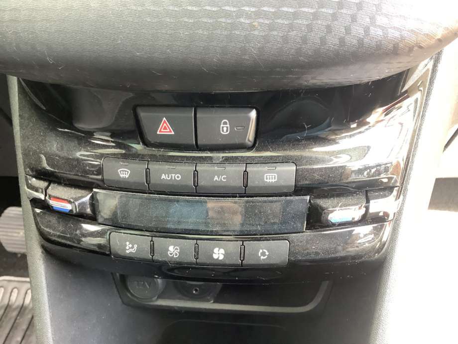 Varmeapparat betjening til Peugeot 2008, 2013-2019 (Type I)  (PEUGEOT|9819570680)