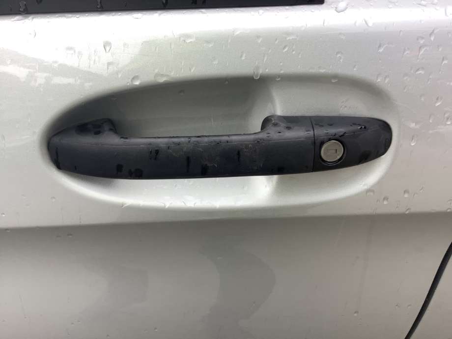 Dørhåndtak utv venstre til Mercedes Vito, 2014-->> (W447) (W447) (MERCEDES|A44776000599B2)