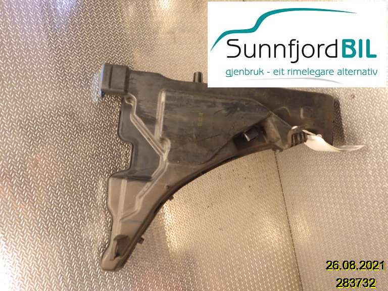 Spylertank til Audi A4, Allroad, 2016-->> (Type II) (B9) (B9) (AUDI|8W0955451L)